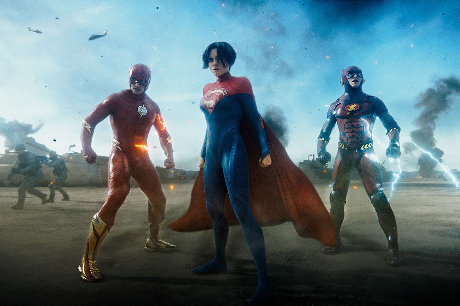 THE FLASH (L-R) EZRA MILLER as Barry Allen/The Flash, SASHA CALLE as Kara Zor-El/Supergirl and EZRA MILLER as Barry Allen/The Flash in Warner Bros. Picturesâ action adventure âTHE FLASH,â