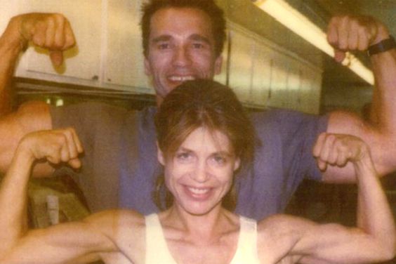 Arnold Schwarzenegger and Linda Hamilton