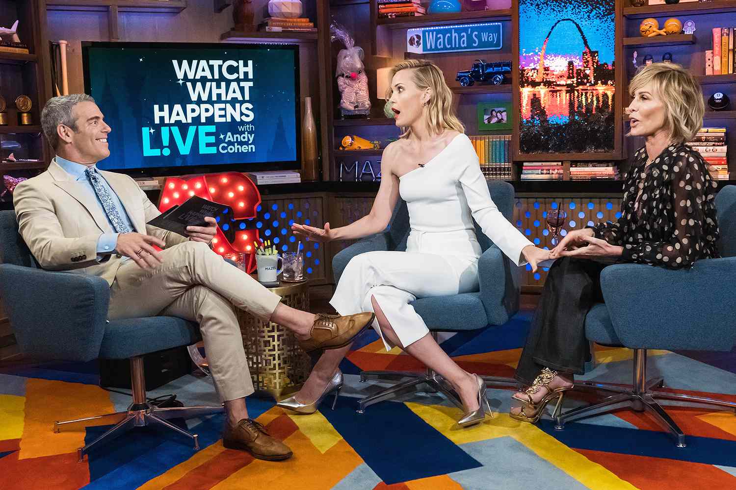 WATCH WHAT HAPPENS LIVE WITH ANDY COHEN -- Pictured (l-r): Andy Cohen, Leslie Bibb and Carole Radziwill