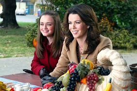 'Gilmore Girls' Season 3, Episode 9: "A Deep-Fried Korean Thanksgiving" 
