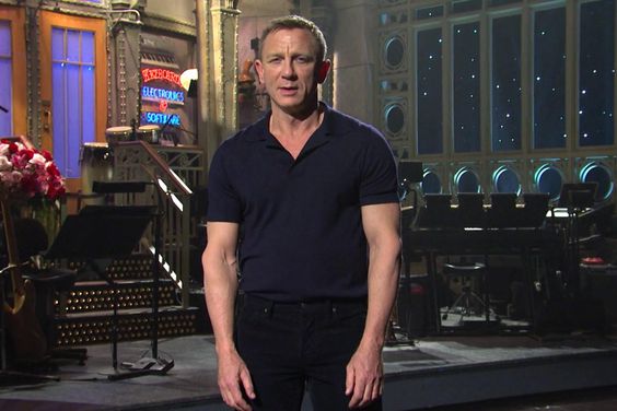 Daniel Craig hosting Saturday Night Live