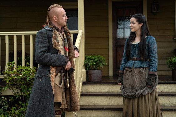 Outlander Young Ian (John Bell); Malva Christie (Jessica Reynolds)