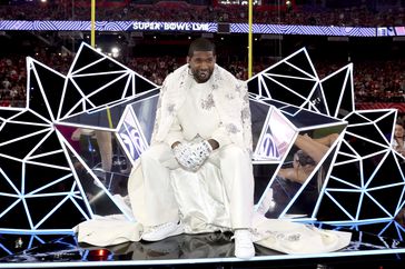 Usher performs onstage during the Apple Music Super Bowl LVIII Halftime Show at Allegiant Stadium on February 11, 2024 in Las Vegas, Nevada. (Photo by Kevin Mazur/Getty Images for Roc Nation)