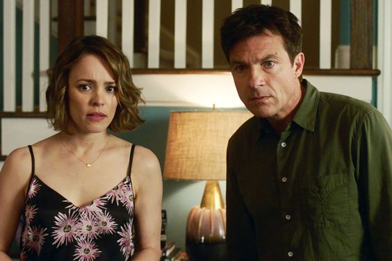 Rachel McAdams and Jason Bateman in 'Game Night'