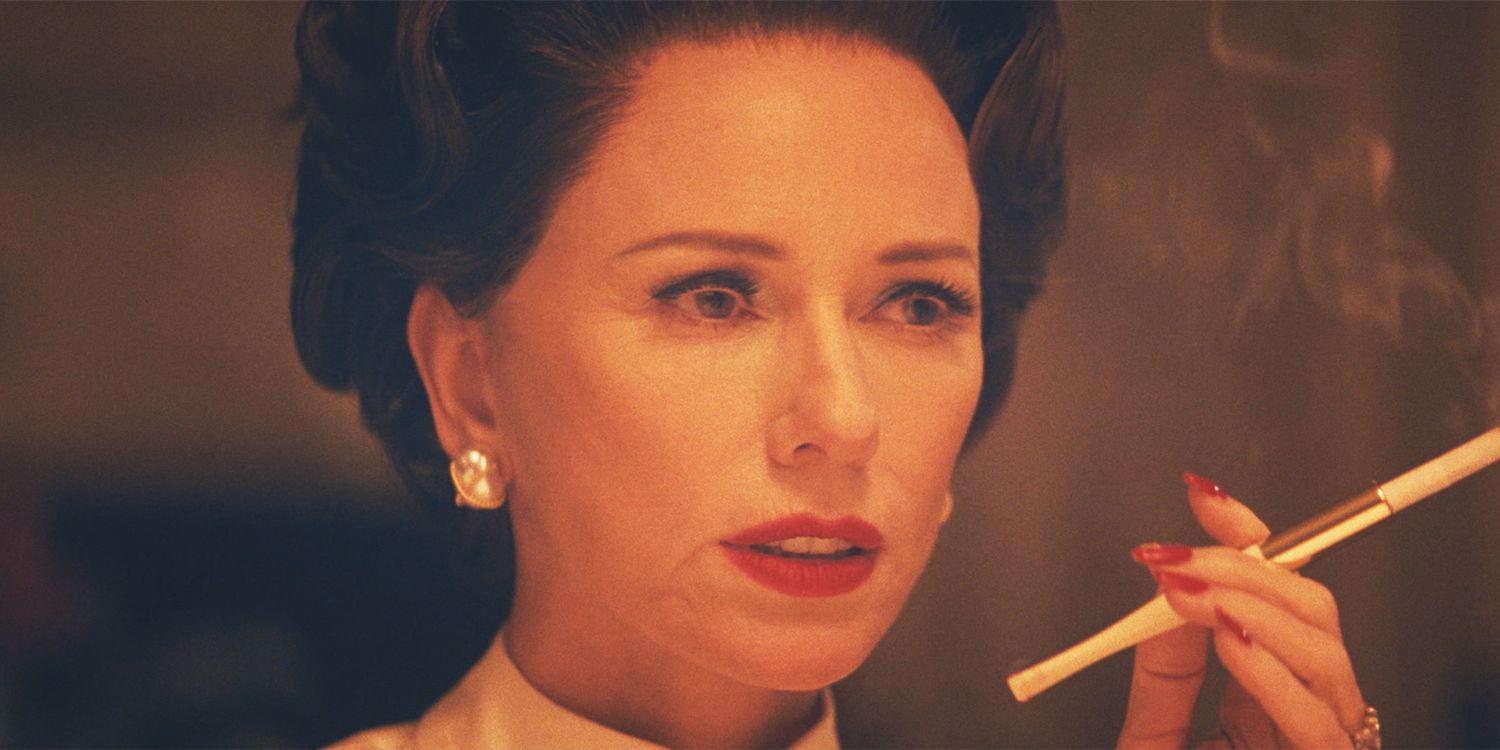 FEUD: Capote vs. The Swans -- Pictured: (l-r) Naomi Watts as Babe Paley