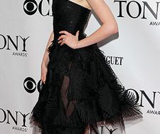 Tony Awards 2009, Anne Hathaway | ANNE HATHAWAY Call her the star who can do no wrong: With so many fabulous looks, we had a hard time choosing, but the feathery