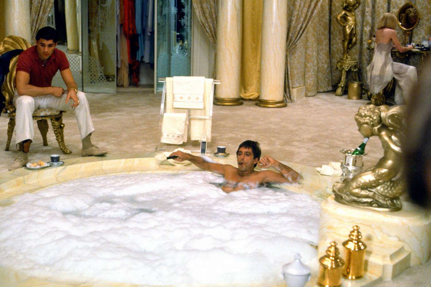 SCARFACE, Steven Bauer, Al Pacino, Michelle Pfeiffer, 1983, (c) Universal/courtesy Everett Collectio