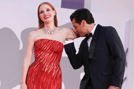 Jessica Chastain and Oscar Isaac