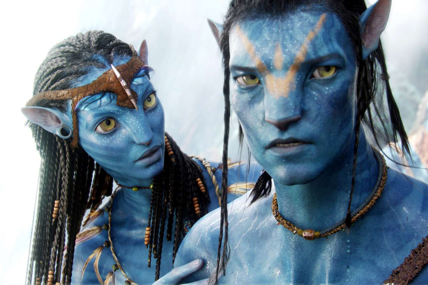 AVATAR, from left: Zoe Saldana, Sam Worthington, 2009, TM & Copyright ©20th Century Fox. All rights