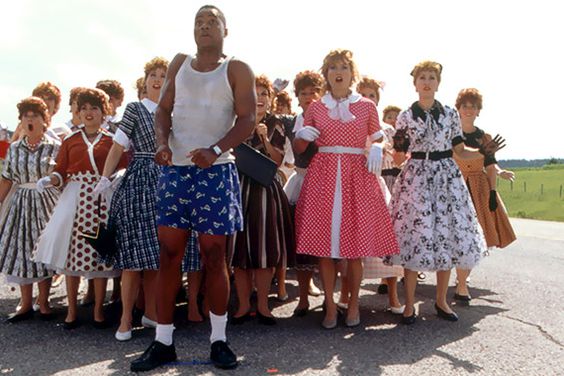 Cuba Gooding Jr. and a bunch of Lucy Ricardo wannabes 'in 'Rat Race'