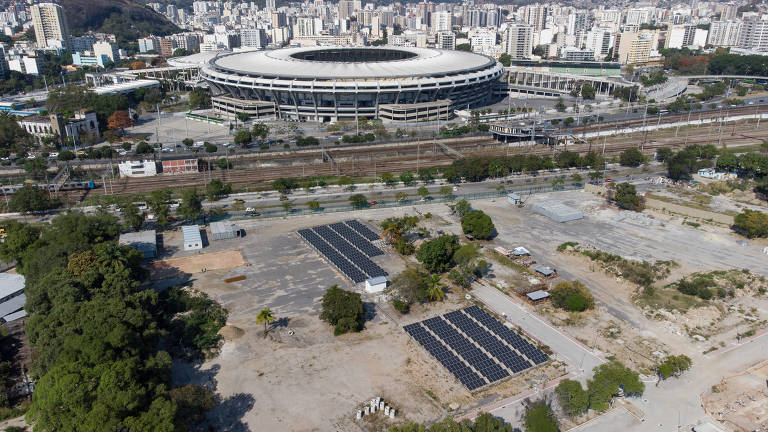 Preço de painéis solares deve seguir em alta até 2022, dizem fornecedores