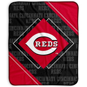 Cincinnati Reds Pegasus 50" x 60" Diamond Logo Fleece Blanket