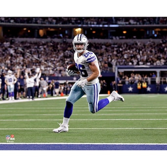 Dalton Schultz Dallas Cowboys Unsigned Makes Touchdown Catch Photograph