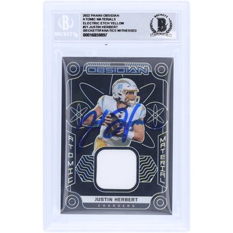 Justin Herbert Los Angeles Chargers Autographed 2022 Panini Obsidian Electric Etch Yellow Relic #AM-JHE #6/25 Beckett Fanatics Witnessed Authenticated 10 Card 