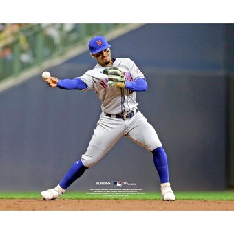Unsigned New York Mets Francisco Lindor Fanatics Authentic Throwing Out Runner at Second Base Photograph