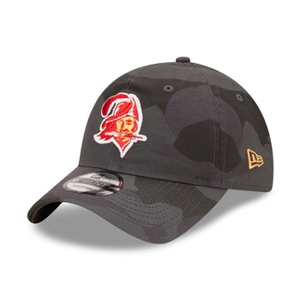 Men's Tampa Bay Buccaneers New Era Camo Core Classic 2.0 9TWENTY Adjustable Hat