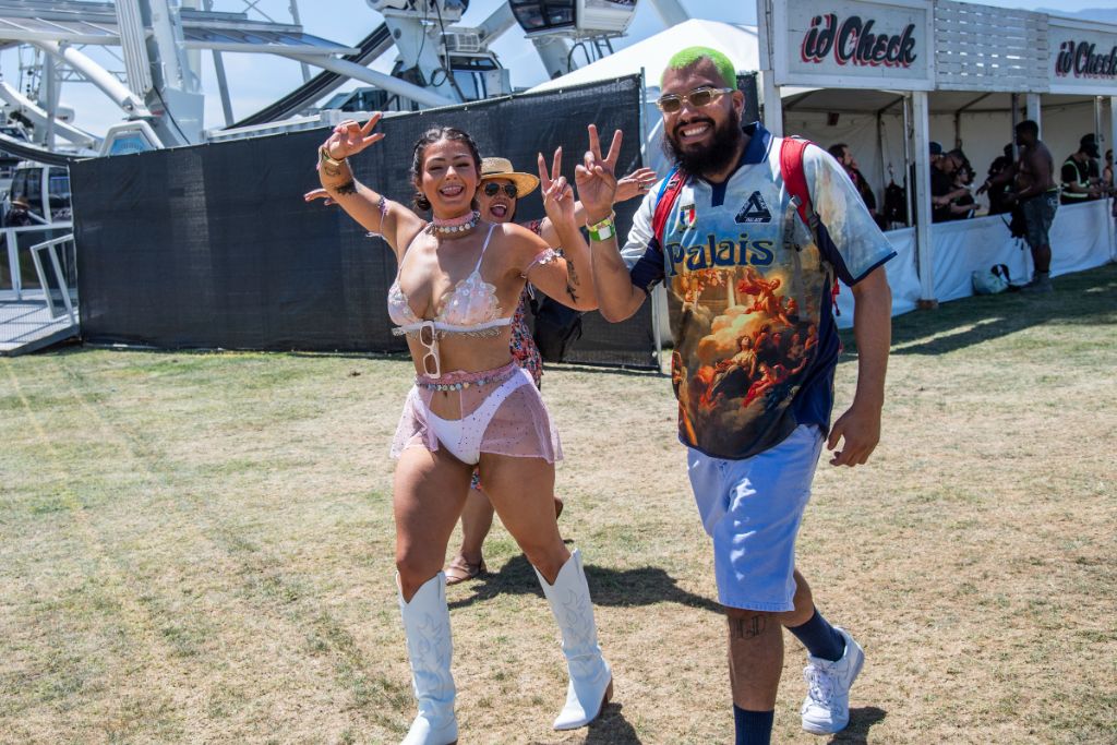 coachella, coachella fashion, bad fashion coachella, coachella bad fashion, festival fashion, coachella festival fashion, coachella 2022, festivals, music festivals, fashion, spring 2022 fashion trends, fashion trends, trends, spring 2022 trends