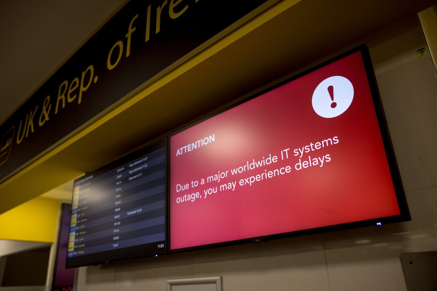 screen displays delay warning