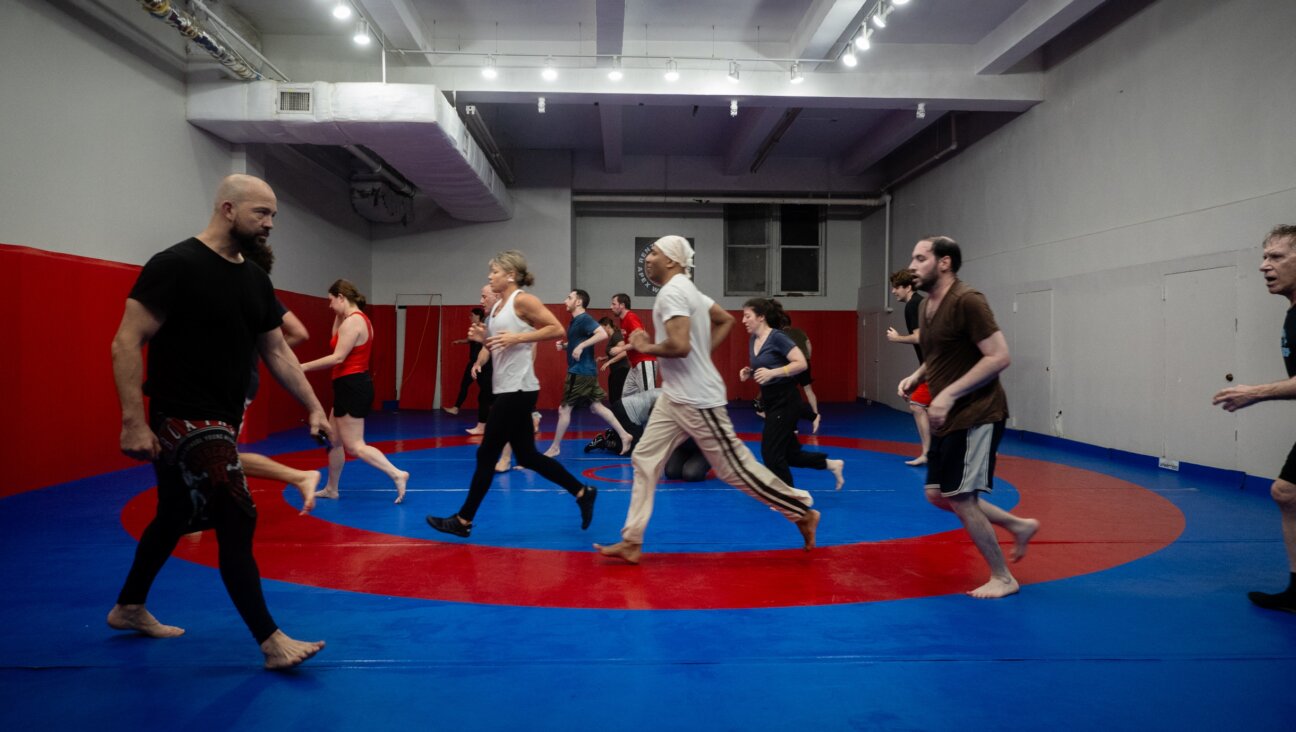 A Guardian Self Defense Krav Maga class in the basement of a Manhattan synagogue, May 21, 2024. (Luke Tress)