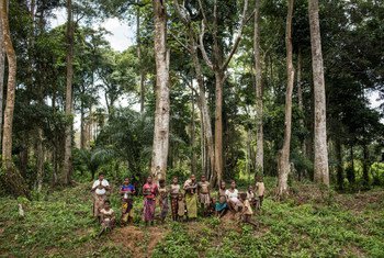 生活在刚果共和国最偏远地区森林中的土著社区成员。
