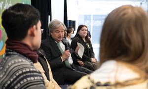 Na Conferência da Biodiversidade da ONU (COP15) em Montreal, Canadá, o secretário-geral António Guterres se reúne com representantes da juventude para discutir o papel da juventude no apoio a uma estrutura de biodiversidade global pós-2020 justa e equita…