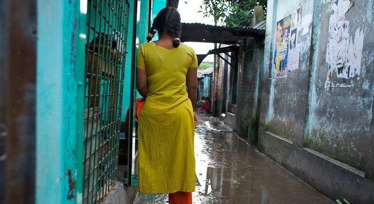 Los niños y las mujeres siguen siendo muy vulnerables a la trata en Asia y Oriente Medio.