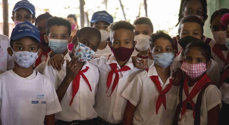 Cristian tem deficiência intelectual e frequenta uma escola primária em Moa, Holguín, Cuba.