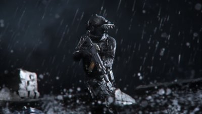 Captura de pantalla de Call of Duty: Modern Warfare III que muestra a un operador vestido con equipo táctico caminando con el arma baja