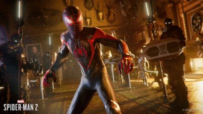 Marvel's Spider-Man 2 – snímek obrazovky s Milesem a lovcem 