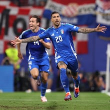 Mattia Zaccagni of Italy celebrates