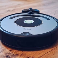 Get the iRobot Roomba 670 for $100 off at Walmart