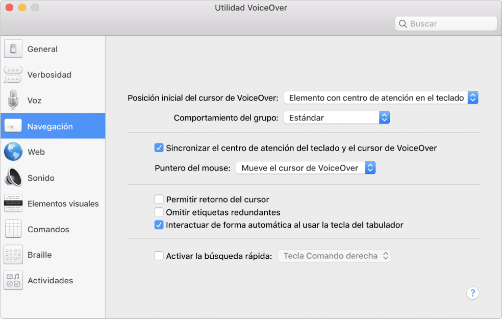 La ventana de Utilidad VoiceOver mostrando la categoría Navegación seleccionada en la barra lateral en la izquierda y sus opciones en la derecha. En la esquina inferior derecha de la ventana hay un botón Ayuda que muestra la ayuda en línea de VoiceOver sobre las opciones.