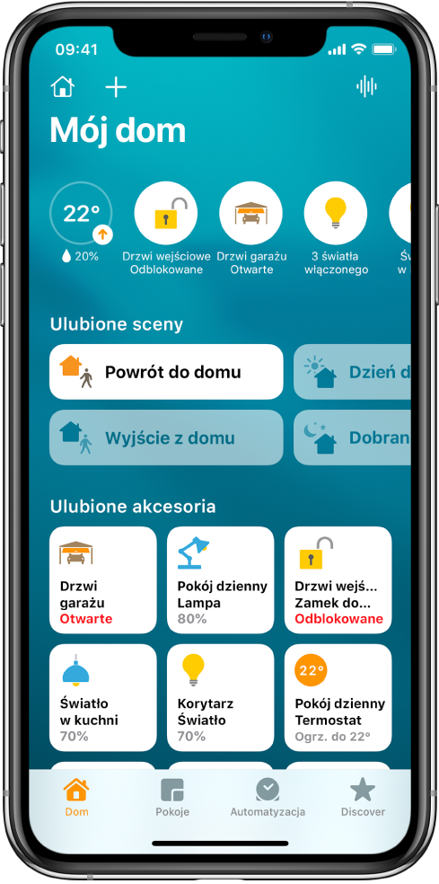 Karta Dom, zawierająca sceny i akcesoria oznaczone jako ulubione. Widoczne są także przyciski statusu akcesoriów. Pozostałe karty wyświetlane na dole ekranu to Pokoje i Automatyzacja.