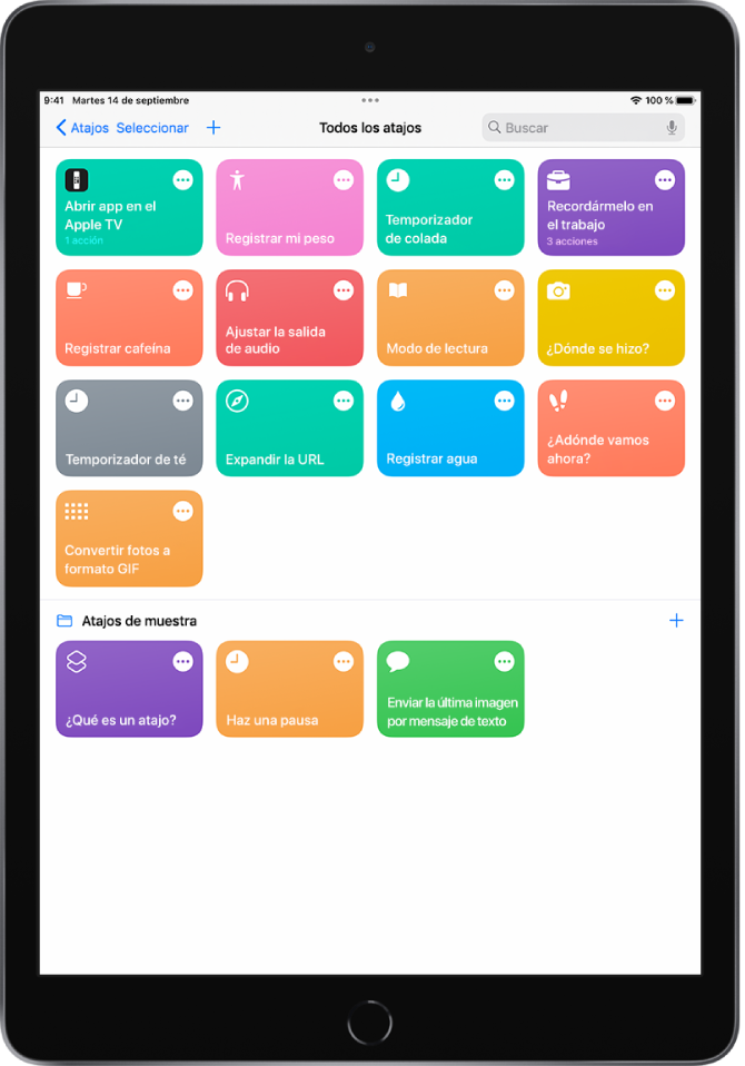 Pestaña “Mis atajos”. En la parte superior hay un campo de búsqueda. Debajo hay atajos para realizar tareas cotidianas, como crear un PDF, compartir una ubicación y poner un temporizador para la lavadora. En la parte inferior, se encuentran las pestañas Automatización y Galería.
