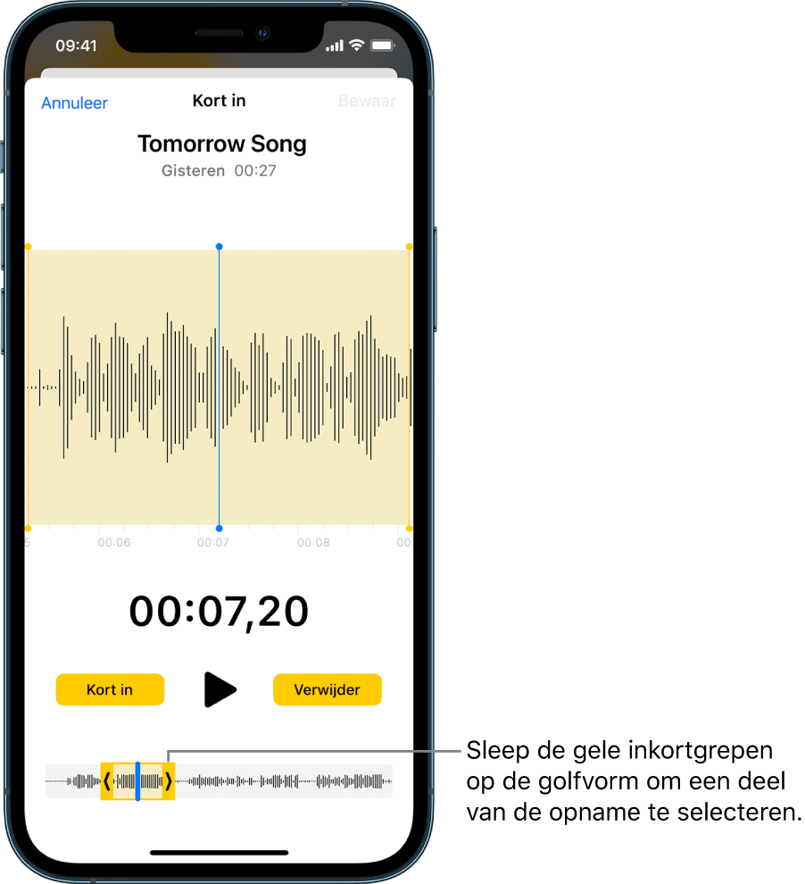 Je ziet hoe een opname wordt ingekort. Onder in het scherm zie je hoe de gele inkortgrepen een deel van de geluidsgolfvorm omsluiten. Boven de golfvorm bevinden zich een afspeelknop en een opnametimer. De inkortgrepen bevinden zich onder de afspeelknop. De inkortknop, waarmee je het deel van de opname buiten de grepen verwijdert, en de verwijderknop, waarmee je het deel van de opname binnen de grepen verwijdert, staan aan beide zijden van de afspeelknop.