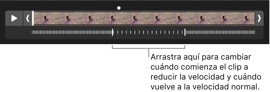 Un clip de video en cámara lenta con manijas que puedes arrastrar para cambiar el momento en el que el video comienza a reducir e incrementar de nuevo su velocidad.