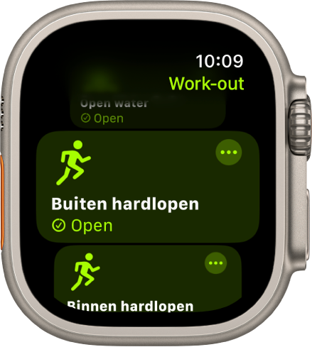 Het Work-out-scherm, met de work-out 'Buiten hardlopen' geselecteerd. Rechtsboven in de work-outtegel staat de knop 'Meer'.