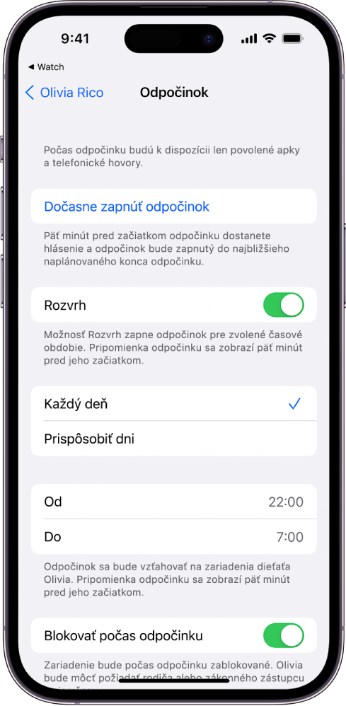 iPhone s obrazovkou na nastavenie funkcie Odpočinok. V hornej časti sa nachádza prepínač Rozvrh. Nižšie sa nachádzajú možnosti Každý deň a Prispôsobiť dni, pričom je vybratá možnosť Každý deň. V strede obrazovky sú polia Od a Do a v dolnej časti je tlačidlo Blokovať počas odpočinku.