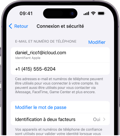 Écran d’un iPhone montrant l’identification à deux facteurs activée.