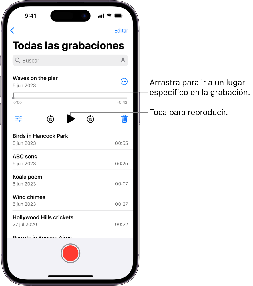 La pantalla de Notas de Voz con una grabación seleccionada en la parte superior. La línea del tiempo de la grabación tiene un cursor de reproducción, que puedes arrastrar para ir a un punto específico de la grabación. Los controles de reproducción se encuentran debajo de la línea del tiempo.