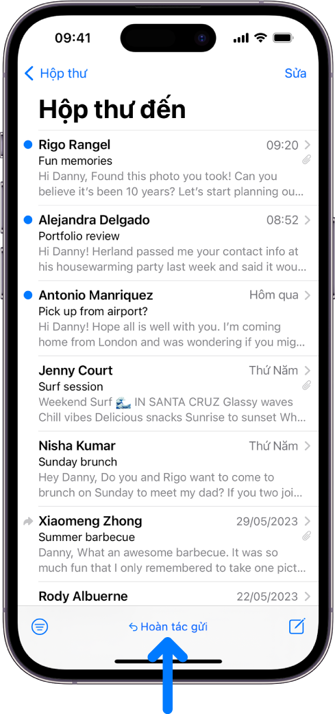 Hộp thư đến, đang hiển thị một danh sách các email. Nút Hoàn tác gửi (để thu hồi email đã gửi gần đây) nằm ở chính giữa phần dưới cùng của màn hình.
