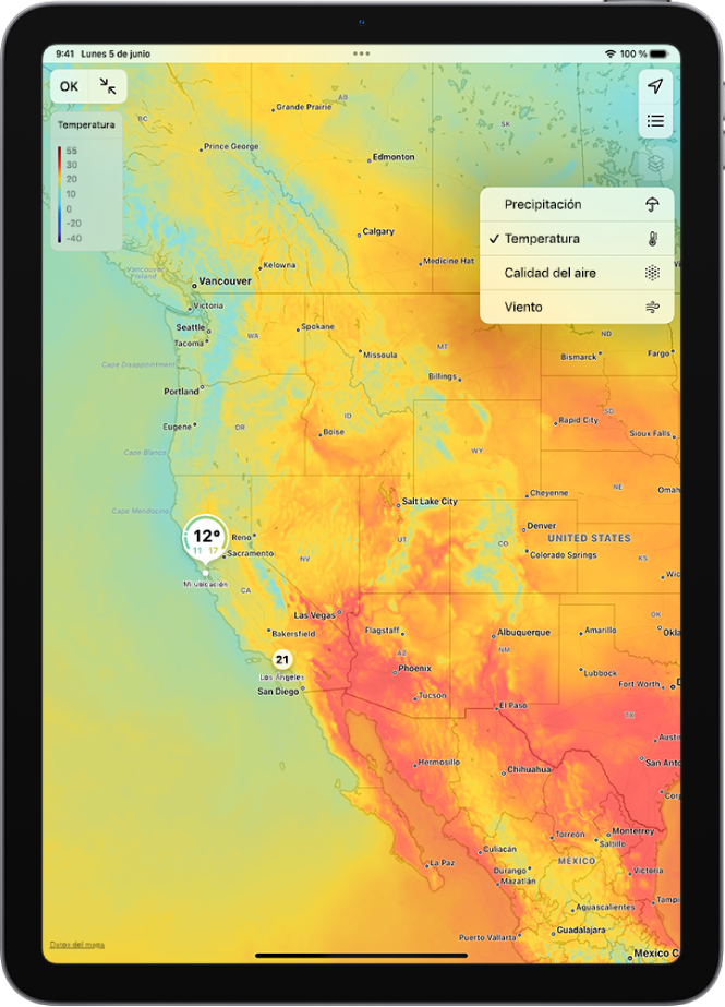 Un mapa de temperaturas del área circundante ocupa toda la pantalla del iPad. En la esquina superior derecha, de arriba abajo, aparecen los botones “Ubicación actual”, “Ubicaciones favoritas” y “Menú de superposición”. El botón “Menú de superposición” está seleccionado y muestra los botones Precipitación, Temperatura, “Calidad del aire” y Viento. El botón Temperatura está seleccionado. En la esquina superior izquierda de la pantalla están el botón para cerrar el menú contextual, el botón “Activar/Desactivar mapa a pantalla completa” y la escala de la superposición del mapa Temperatura.