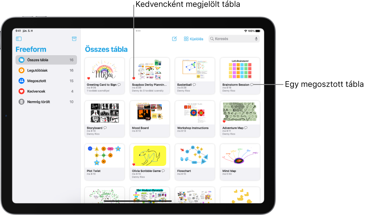 Egy iPaden a Freeform app van megnyitva. Az oldalsávon az Összes tábla lehetőség van kijelölve, a jobb oldalon pedig táblabélyegképek láthatók.