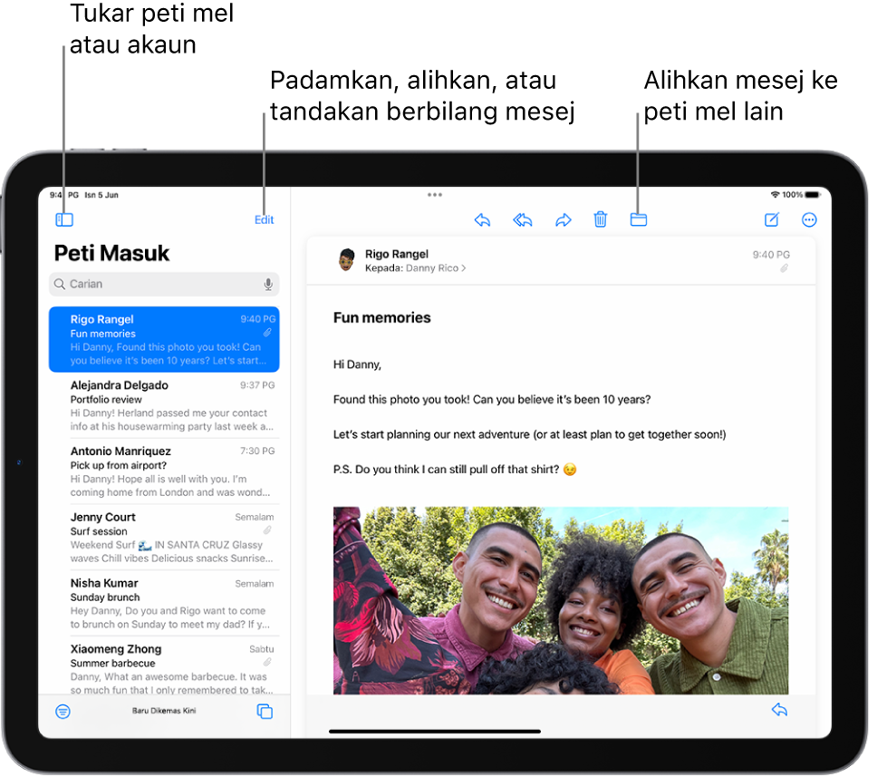 Peti Masuk Mail, dengan senarai e-mel di bahagian kiri dan e-mel terbuka di bahagian kanan.