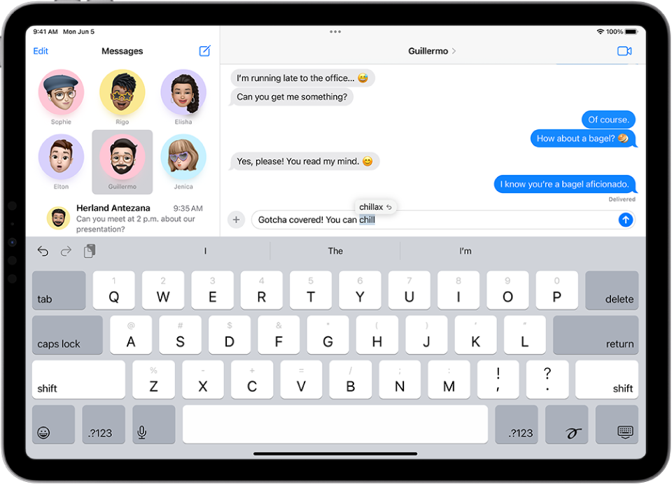 Pogovor v aplikaciji Messages. Na dnu zaslona se v besedilno polje vnese besedilo in označi se beseda »chill«. Nad podarkom je beseda »chillax«, s puščico, ki nadomesti »chill« s »chillax«.