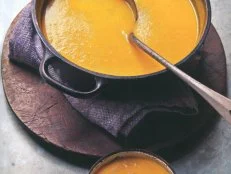 Flavored with leek, carrots, rosemary and thyme, this butternut squash and saffron soup is gardnished with za'atar seasoning and Greek yogurt.&nbsp;