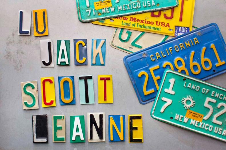 DIY Craft: Steel License Plate Turned Fridge Magnet