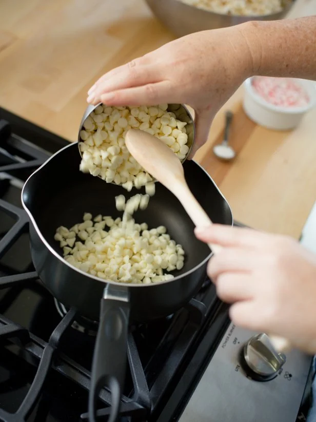 White Chocolate Peppermint Popcorn Recipe