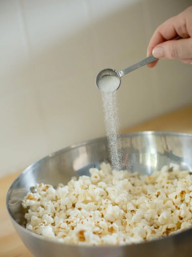 White Chocolate Peppermint Popcorn Recipe