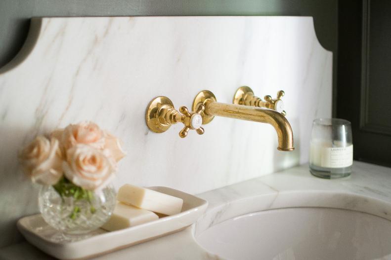 Bathroom Sink With Roses